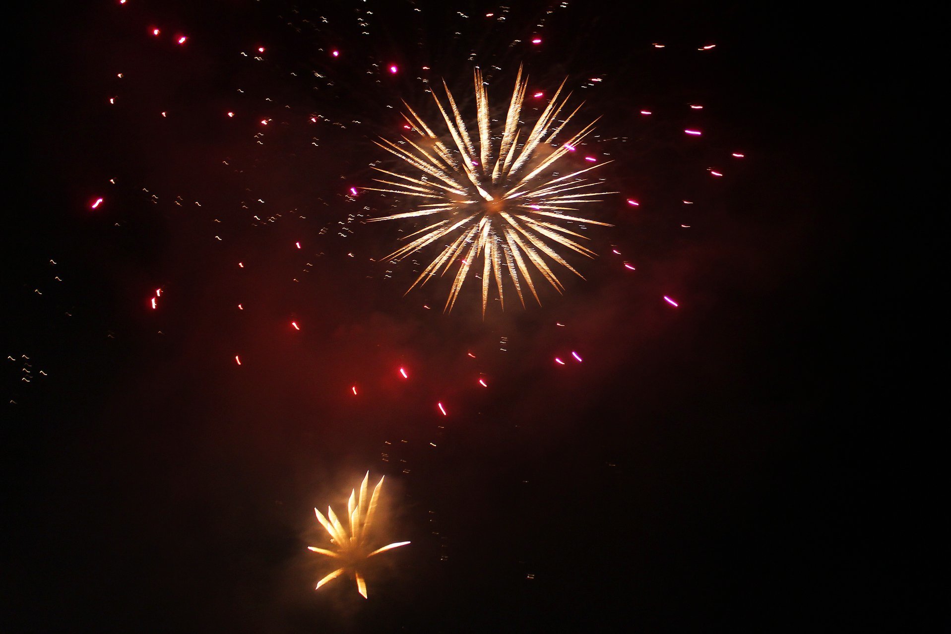 Musselburgh fireworks. Image Angus Bathgate