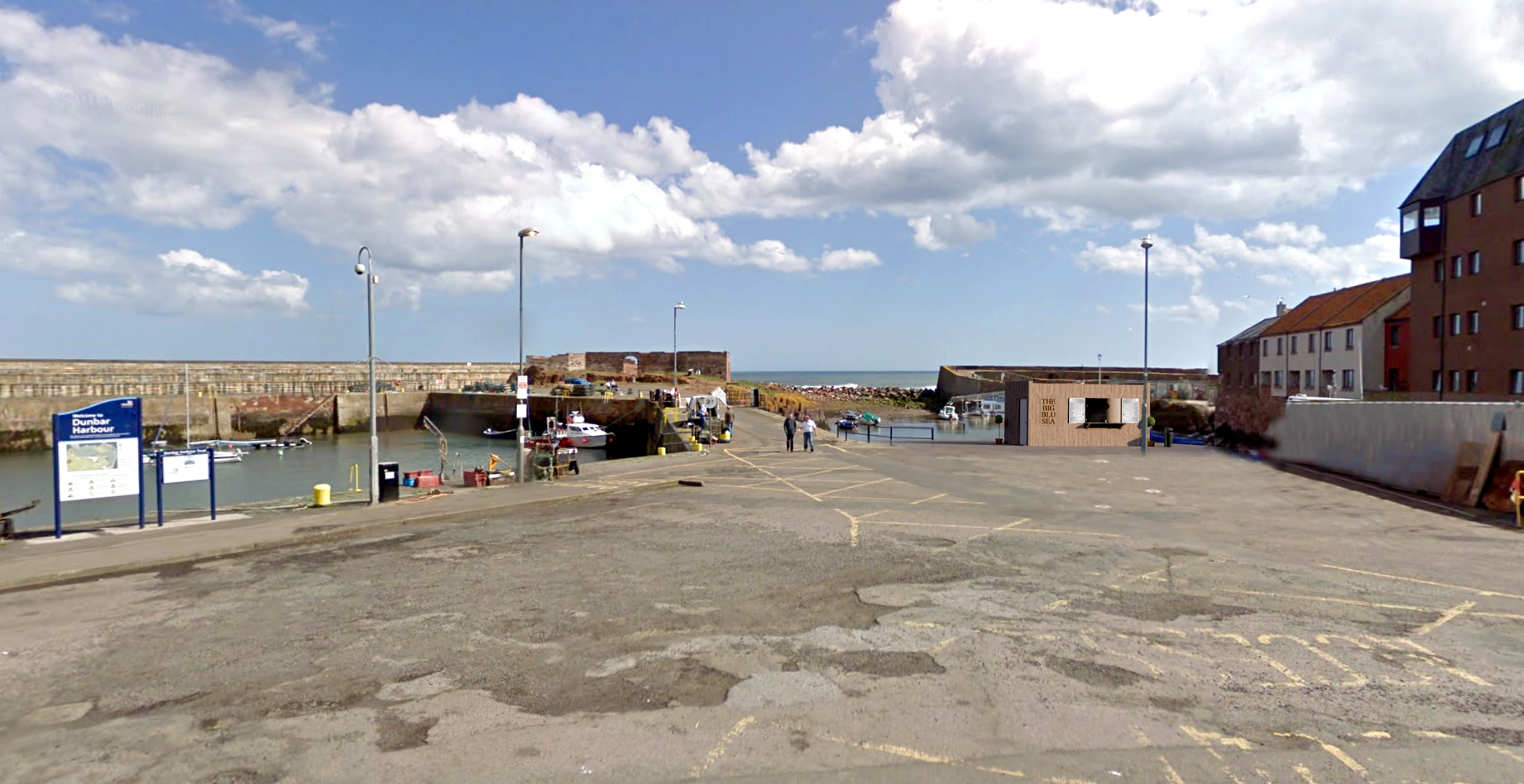 Plans to transform a former shipping container into a new eatery in Dunbar Harbour have been approved