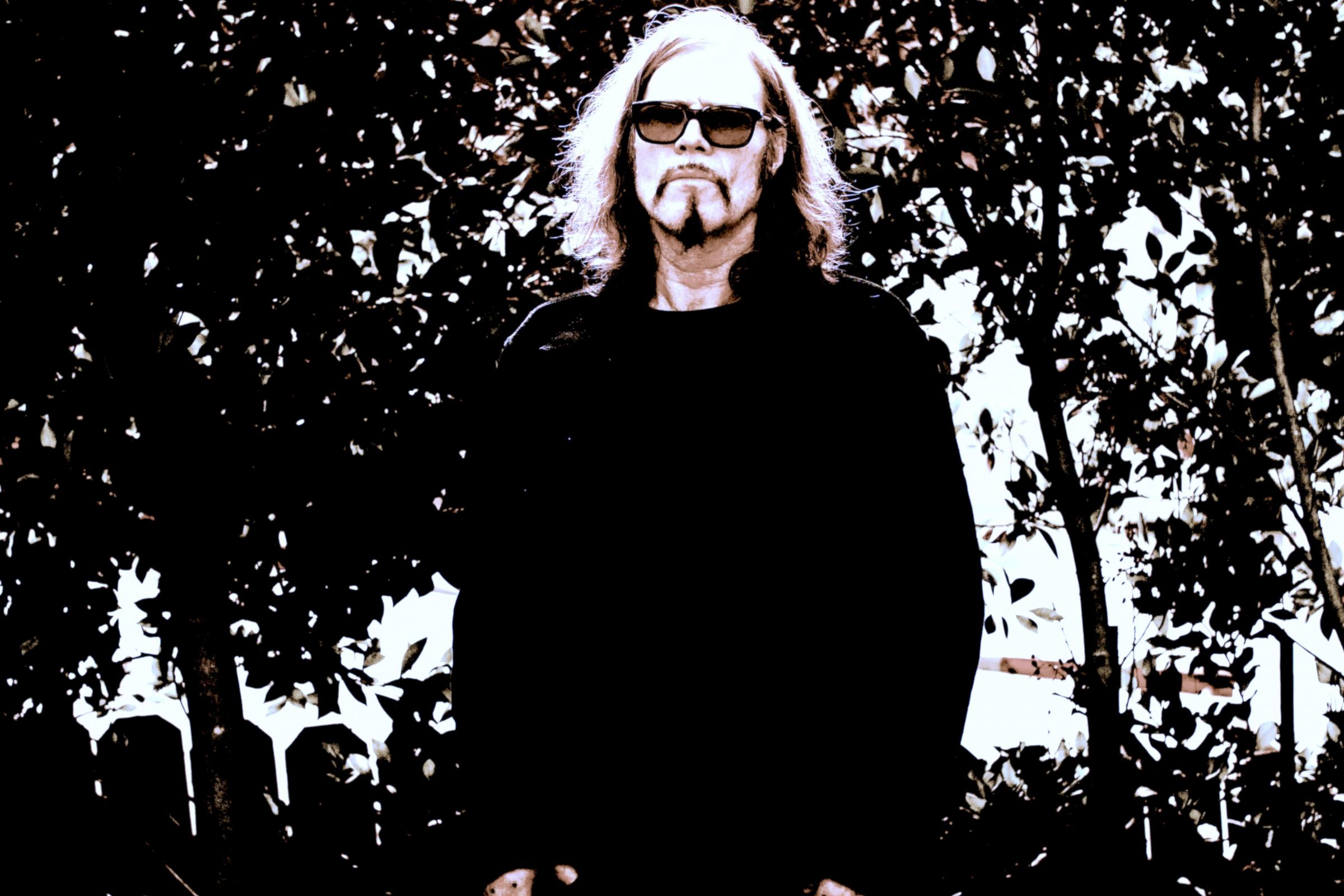 Screaming Trees drummer leads tributes to bandmate and 'big brother' Mark Lanegan - Vimarsana News
