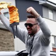 Josh Taylor received a hero's welcome on his return to Prestonpans. Image: Sinead Robertson