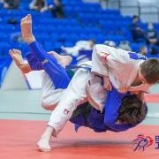 Archie performing an ippon