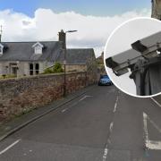 Permission is sought for CCTV and razor wire on Manse Lane in Cockenzie
