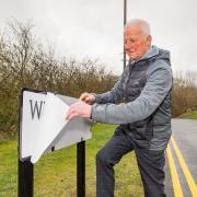 Legendary bowler Willie Wood reveals Willie Wood Way named in his honour. Image: Gordon Bell