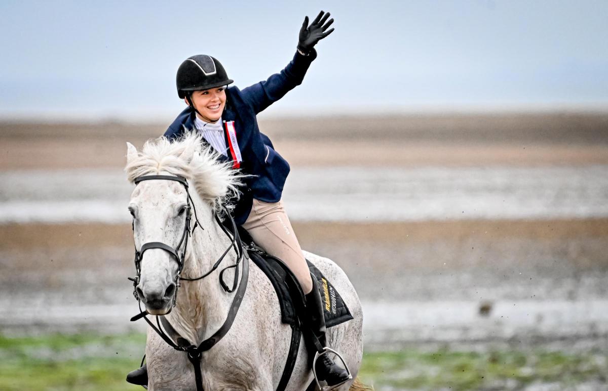 Crusaders Chase, fancy dress parade, rideout - the 2026 Musselburgh Festival begins
